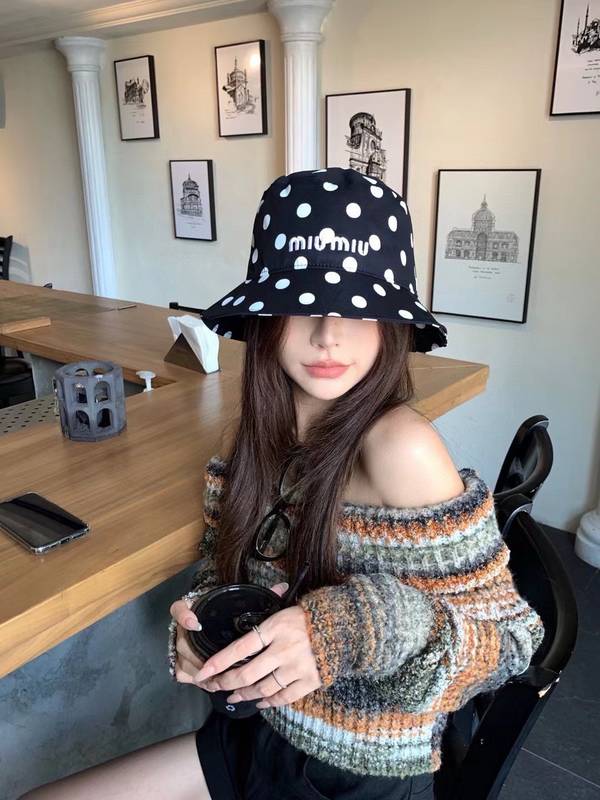 Miu Miu Hat MUH00191